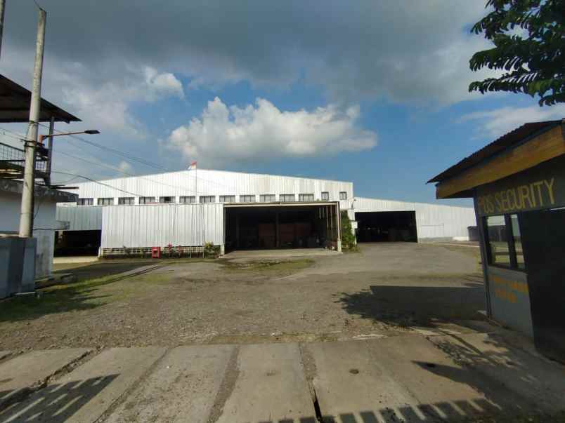 dijual gudang di jember