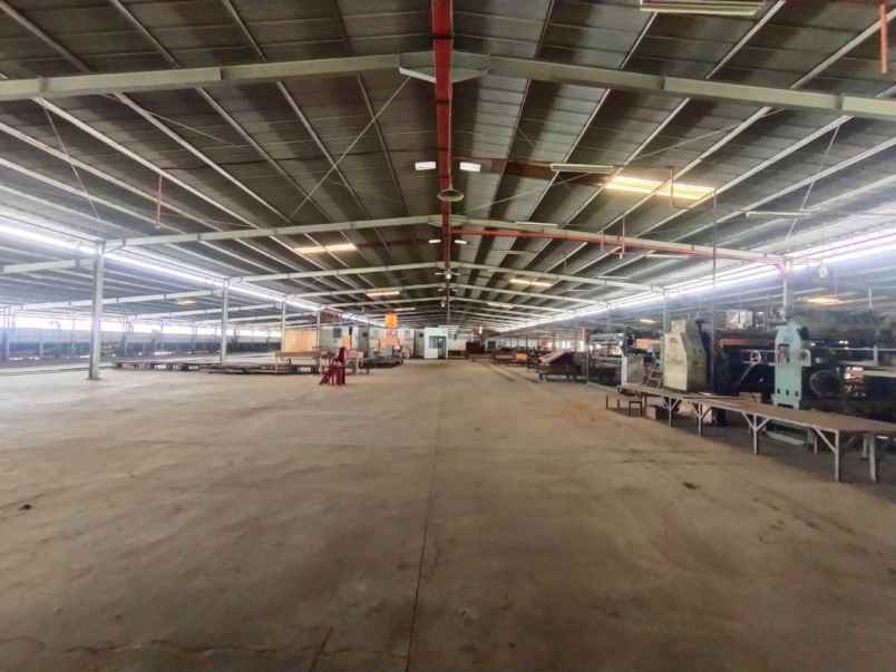 dijual gudang di jember