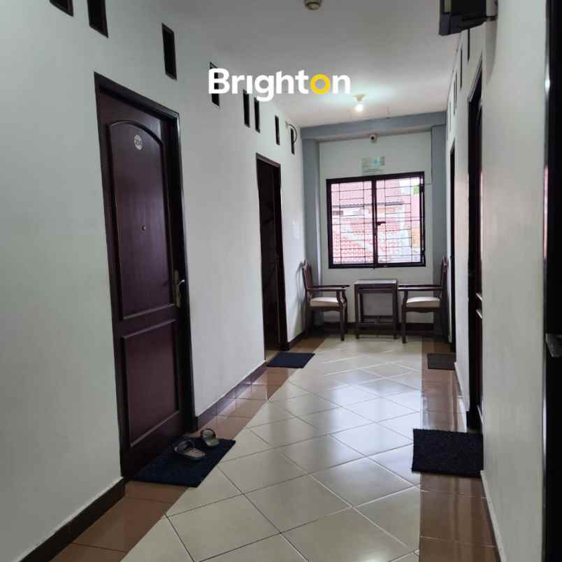 dijual kost 20 kamar ac bonus 2 kios di kedoya jakbar