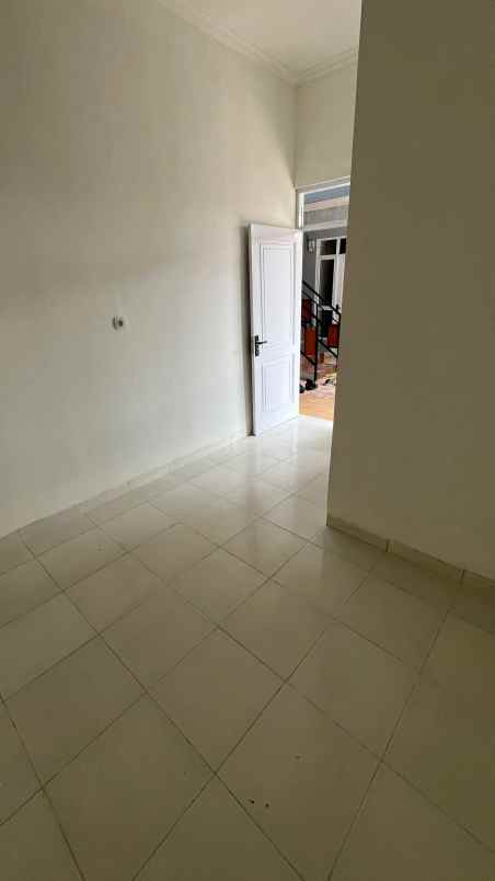 dijual kost balungbang jaya