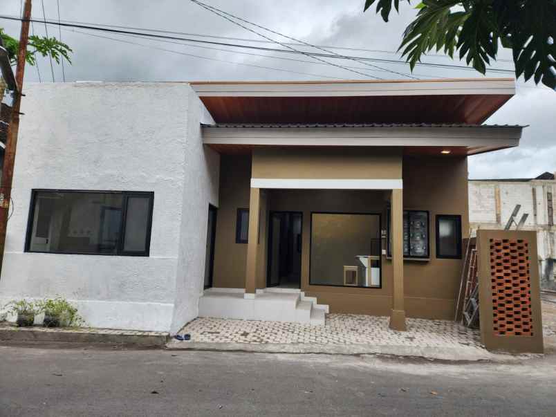 dijual kost bulusan sardonoharjo