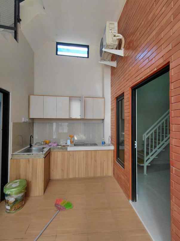 dijual kost plemburan