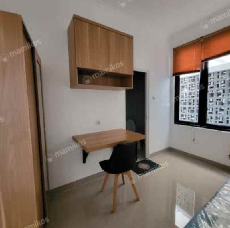 dijual kost ui kukusan depok