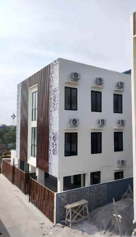 dijual kost ui kukusan depok