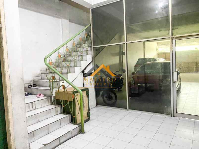 dijual ruko gudang kantor jalan kapten sumarsono