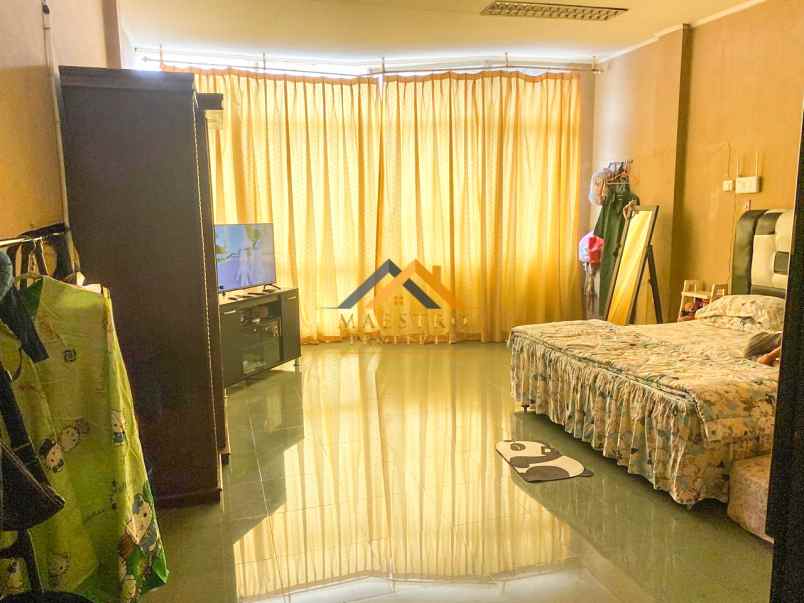 dijual ruko gudang kantor jalan kapten sumarsono