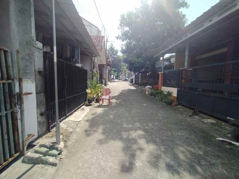 dijual ruko gudang kantor jalan kutilang bsi 2