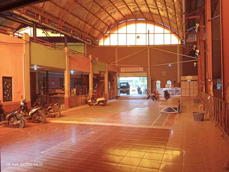 dijual ruko gudang kantor jalan raya cilamaya