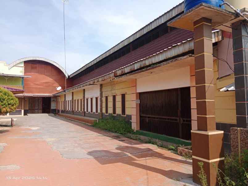 dijual ruko gudang kantor jalan raya cilamaya