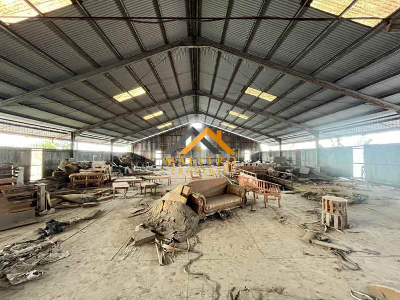 dijual ruko gudang kantor jalan suasa tengah daerah
