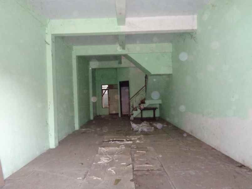 dijual ruko gudang kantor jln komodor yos sudarso rt