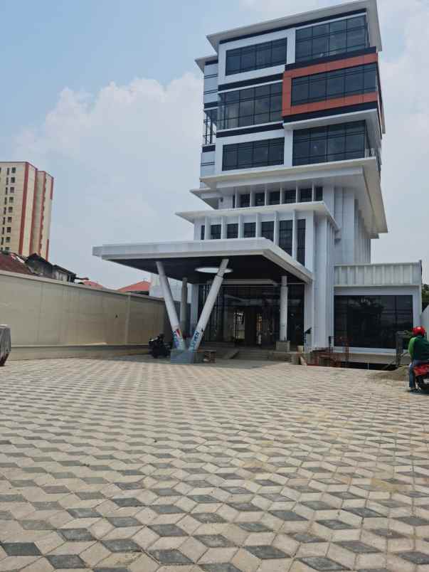 dijual ruko gudang kantor kampung melayu