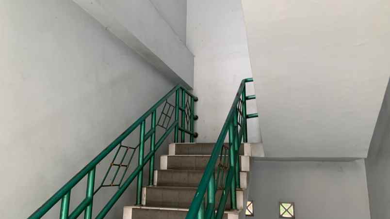 dijual ruko gudang kantor medan satria kota bekasi