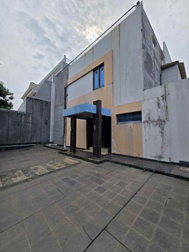 dijual ruko gudang kantor pisangan timur jakarta timur