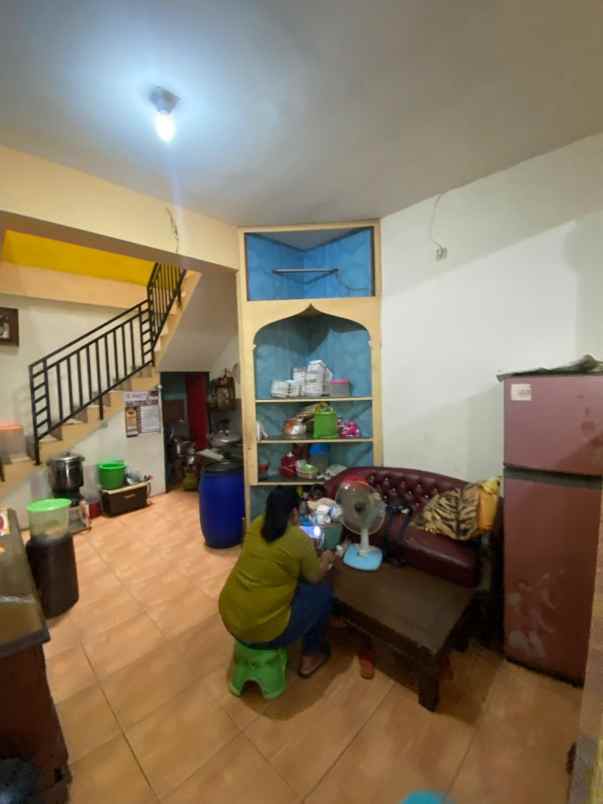 dijual ruko lokasi strategis