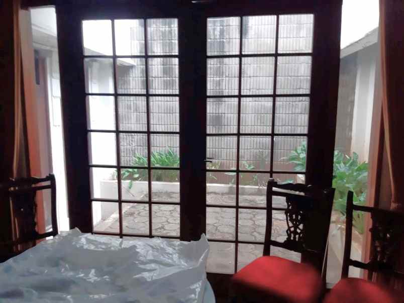 dijual rumah 2 lantai menteng jakarta pusat