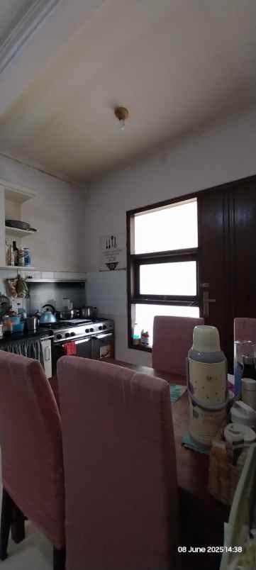 dijual rumah 2lt strategis di bintaro permai