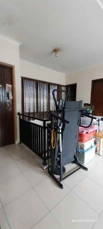 dijual rumah 2lt strategis di bintaro permai
