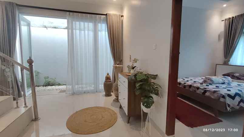 dijual rumah arcamanik