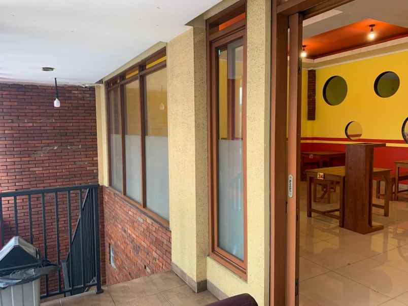 dijual rumah arcamanik endah