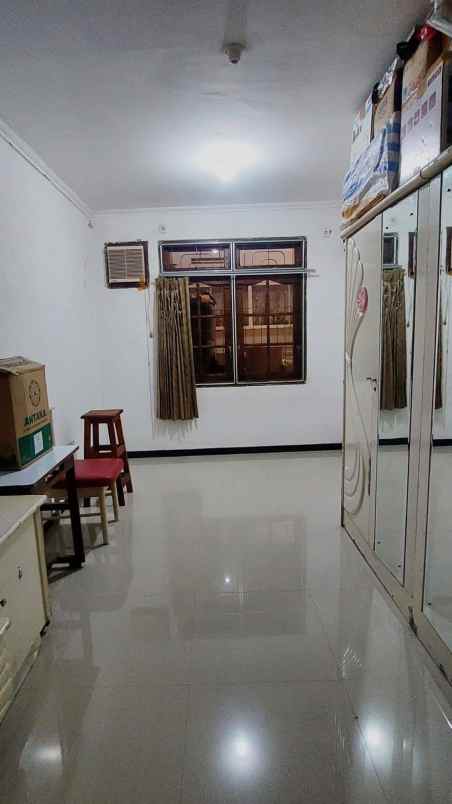 dijual rumah babatan pantai