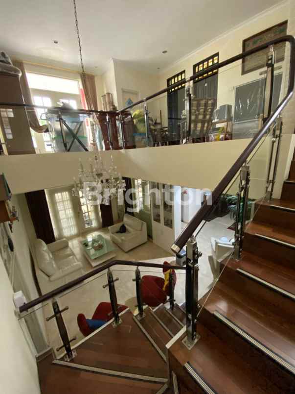 dijual rumah babatan pratama