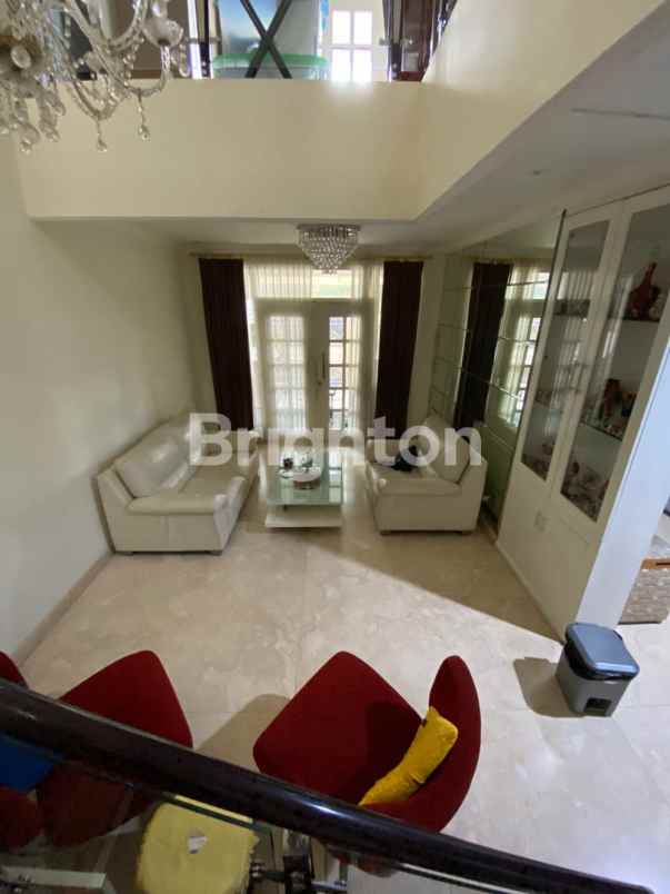 dijual rumah babatan pratama