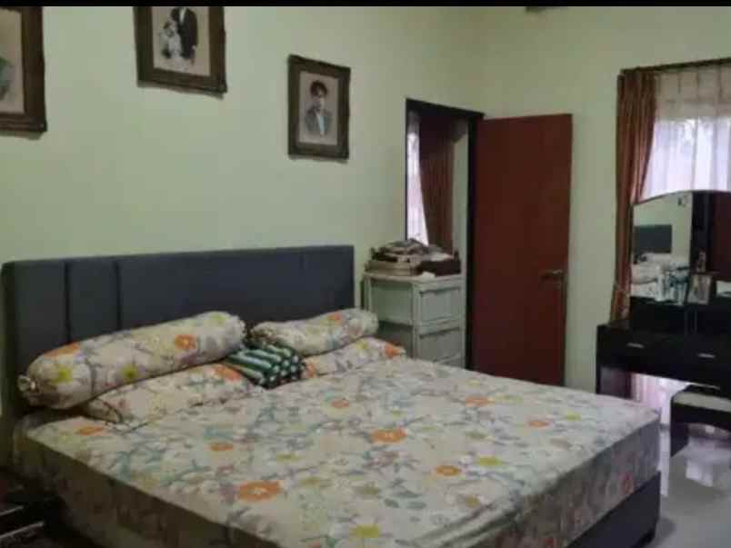 dijual rumah banyumanik