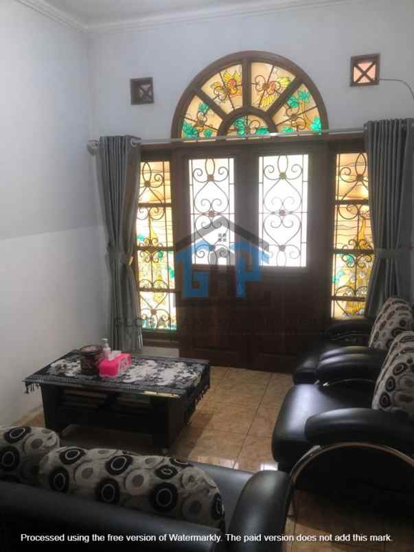 dijual rumah baros