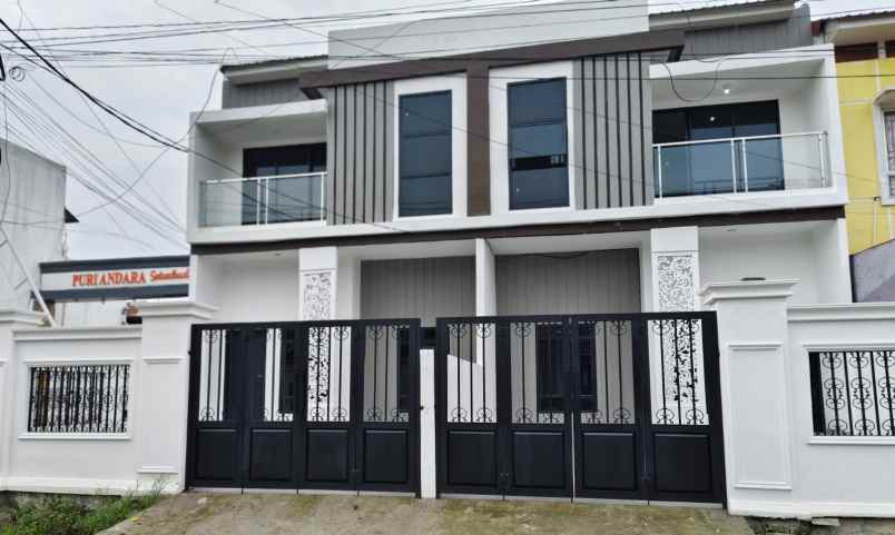dijual rumah baru 2 lantai di daerah setia budi medan