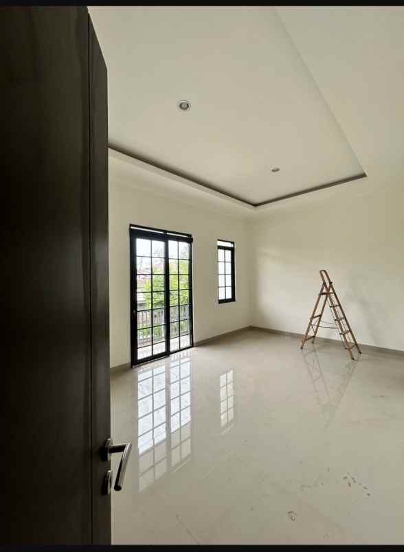 dijual rumah baru daerah turangga bandung