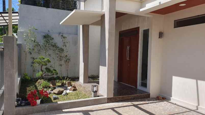 dijual rumah batununggal permai