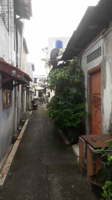 dijual rumah beji