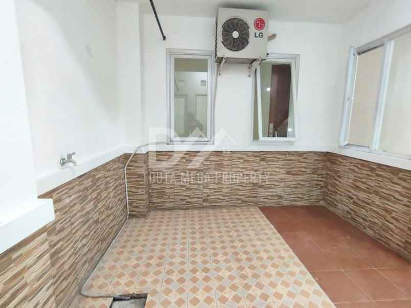 dijual rumah cantik di graha raya bintaro