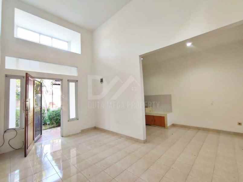 dijual rumah cantik di graha raya bintaro