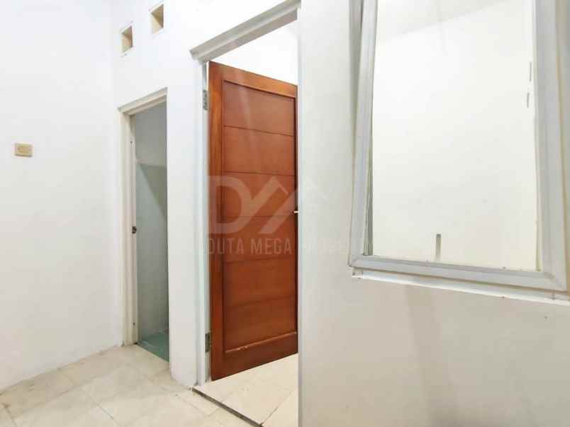 dijual rumah cantik di graha raya bintaro