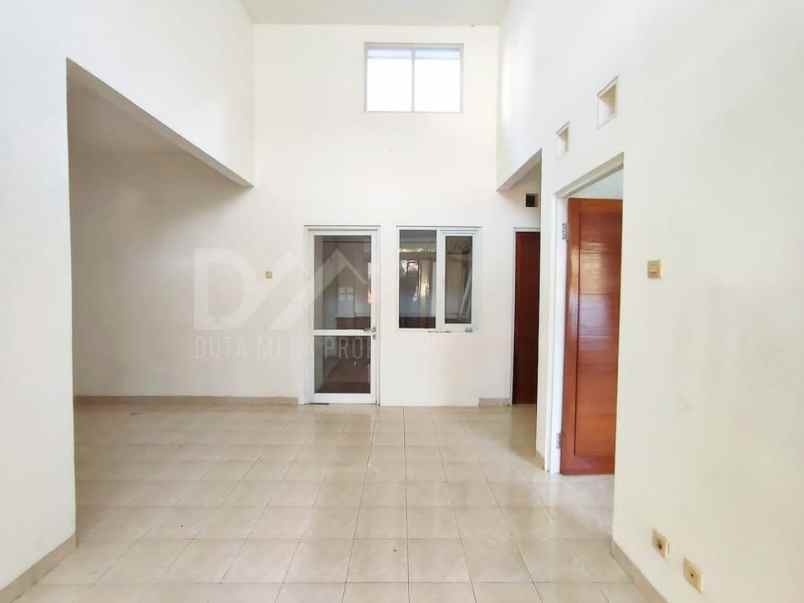 dijual rumah cantik di graha raya bintaro