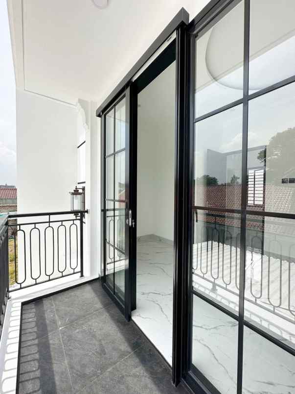 dijual rumah ceger cipayung