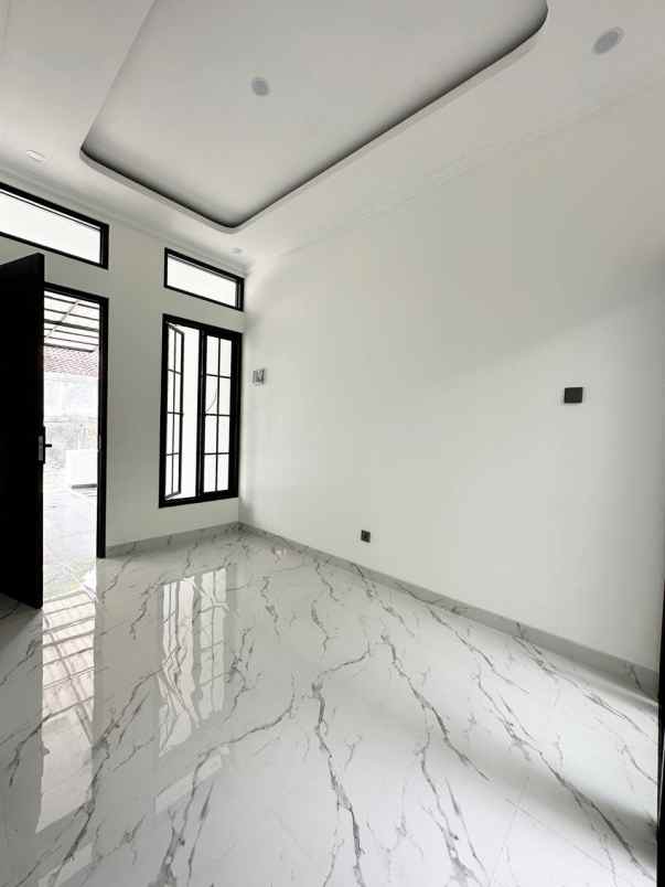 dijual rumah ceger cipayung jaktim