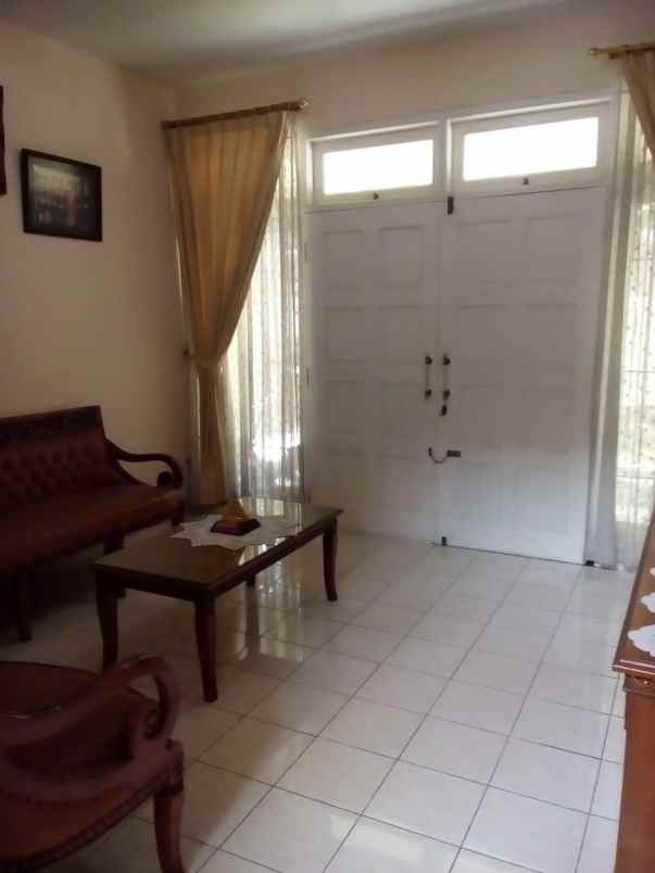 dijual rumah cibubur
