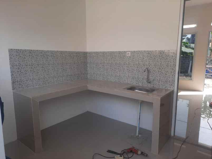 dijual rumah cilangkap tapos depok