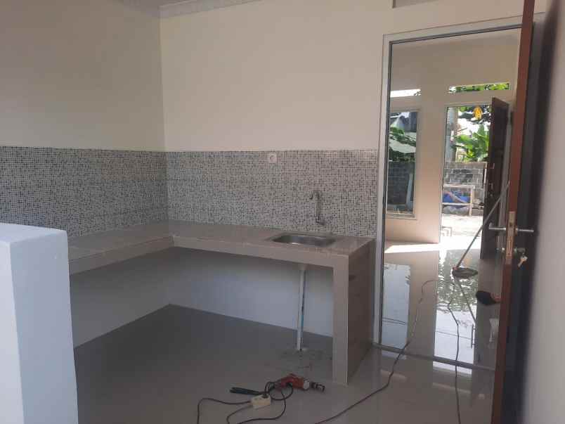 dijual rumah cilangkap tapos depok