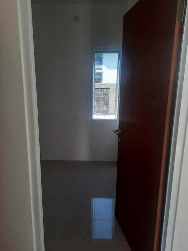 dijual rumah cilangkap tapos depok