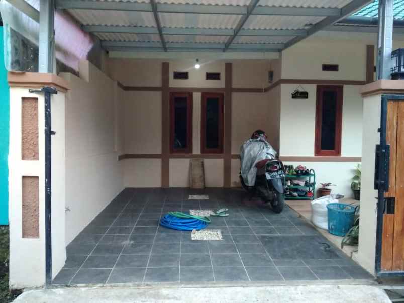 dijual rumah cipageran cimahi