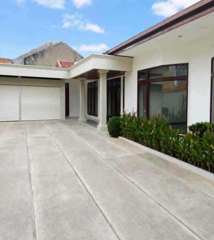dijual rumah cipete utara