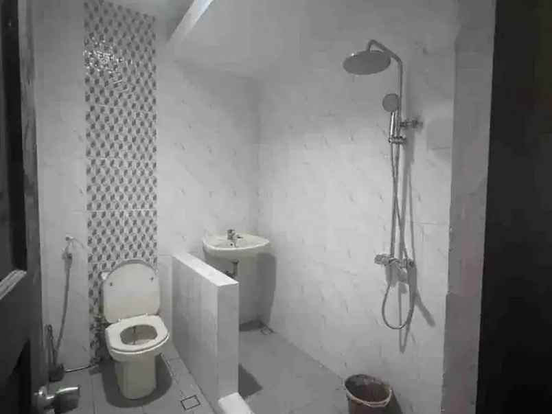 dijual rumah cipinang elok