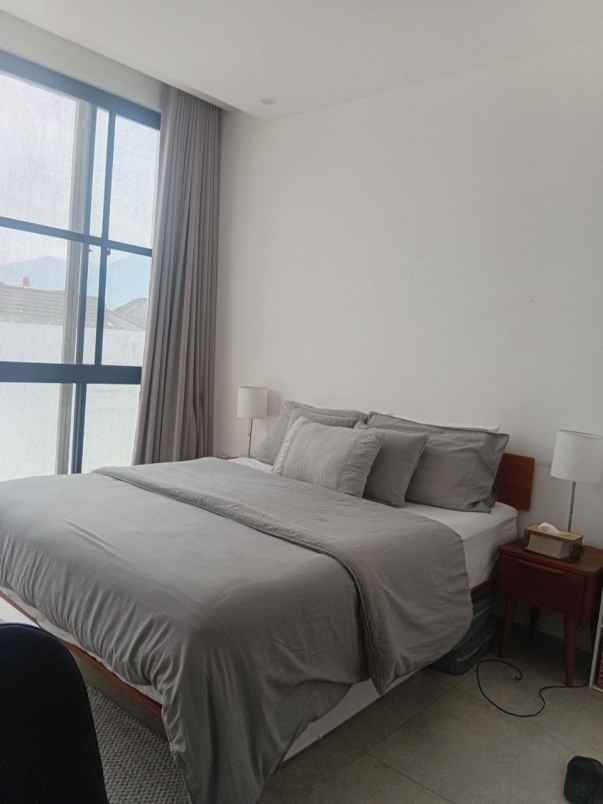 dijual rumah cisaranten kulon