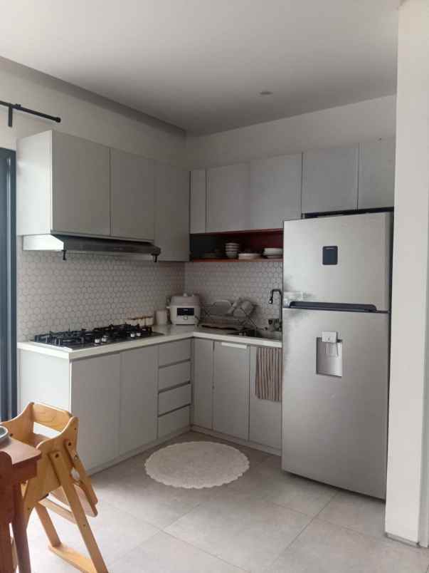 dijual rumah cisaranten kulon