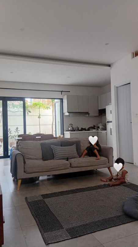 dijual rumah cisaranten kulon