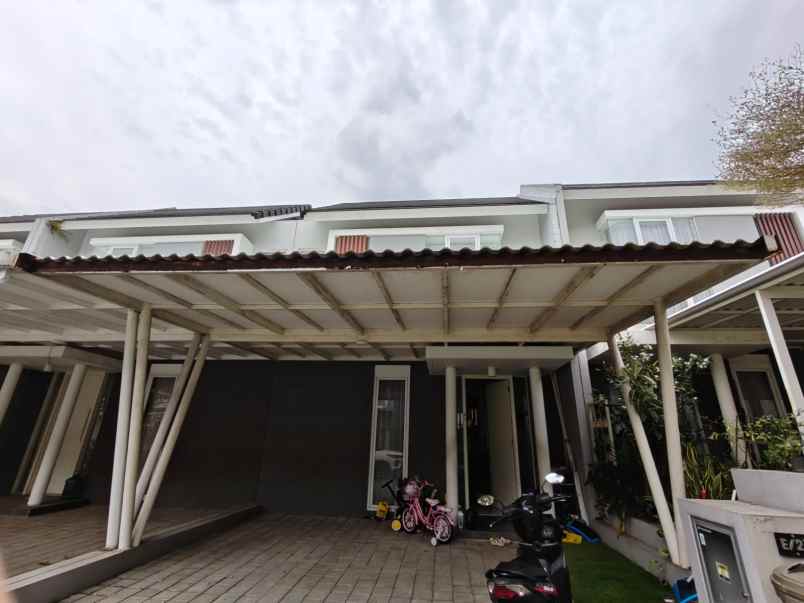 dijual rumah citra grand